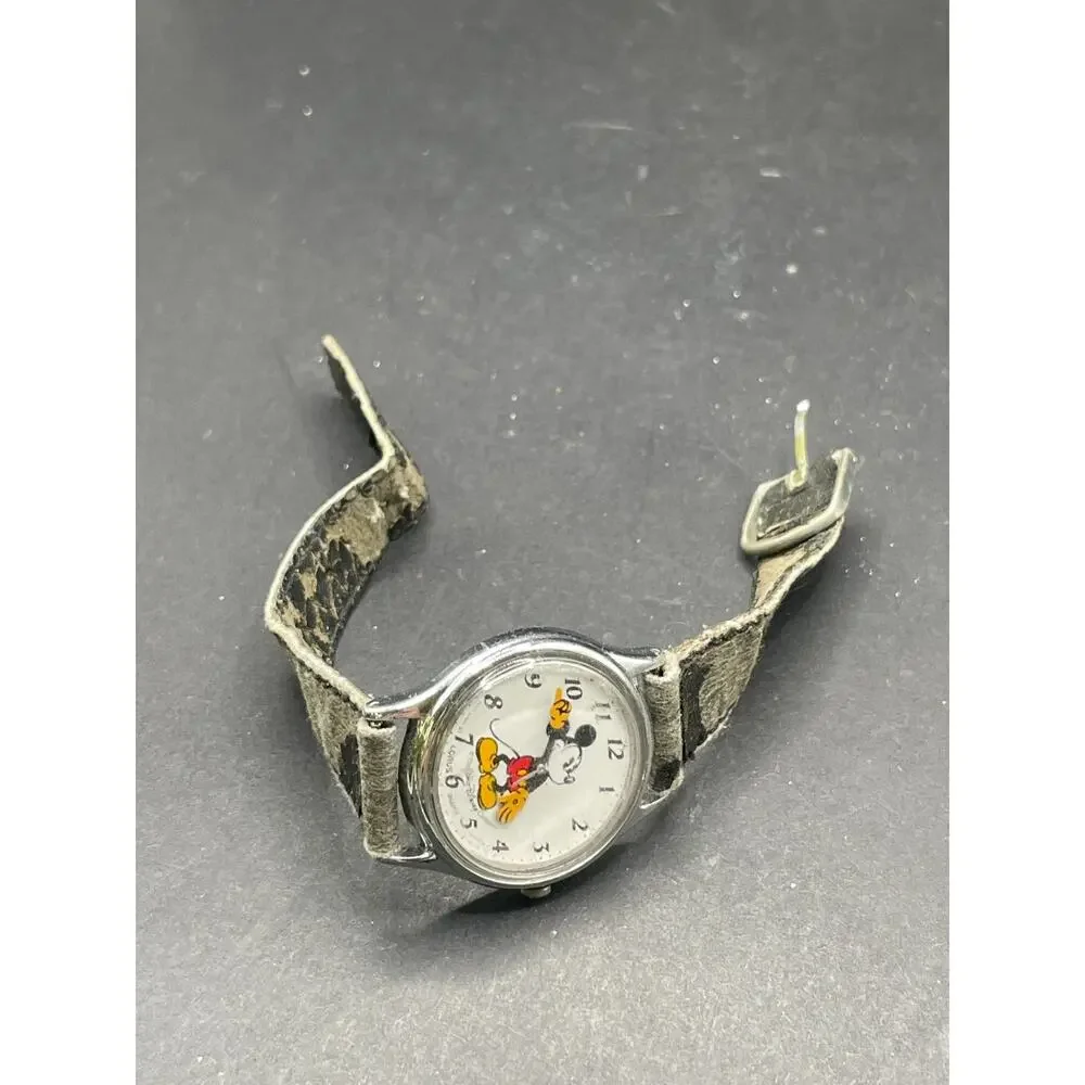 Vintage Disney Lorus Mickey Mouse Watch 30mm Women Black Leather Band V515-6000